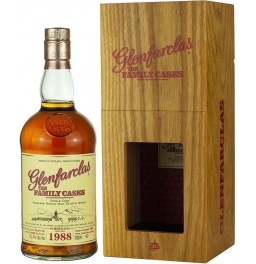Виски Glenfarclas 1988 "Family Casks" (52,4%), wooden box, 0.7 л