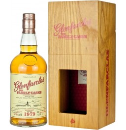 Виски Glenfarclas 1979 "Family Casks" (47,9%), in wooden box, 0.7 л