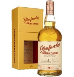 Виски Glenfarclas 1977 Family Casks (50%), in gift box, 0.7 л