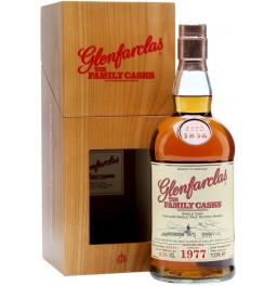 Виски Glenfarclas 1977 Family Casks (40.2%), in gift box, 0.7 л