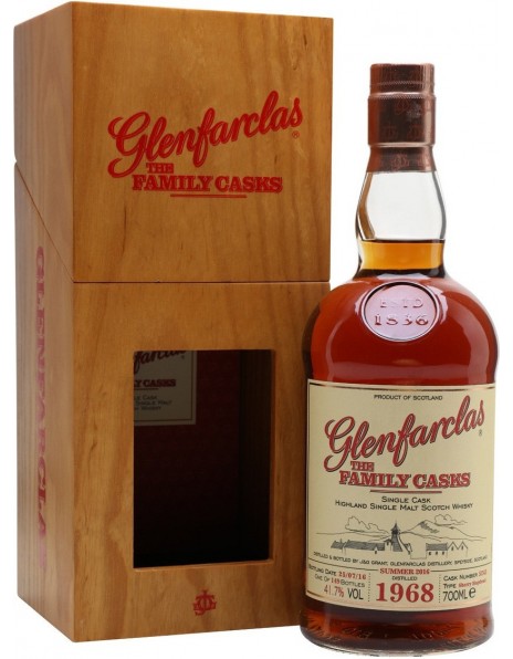 Виски Glenfarclas 1968 "Family Casks" (41,7%), in wooden box, 0.7 л