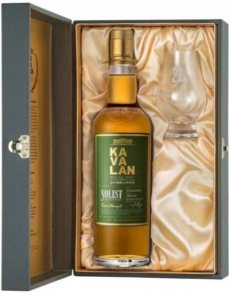 Виски Kavalan, "Solist" Ex-Bourbon Cask (56,3%), gift box with glass, 0.7 л